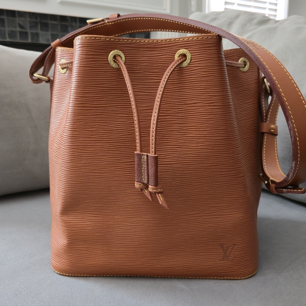 Louis Vuitton Epi Petit Noe in Cipango